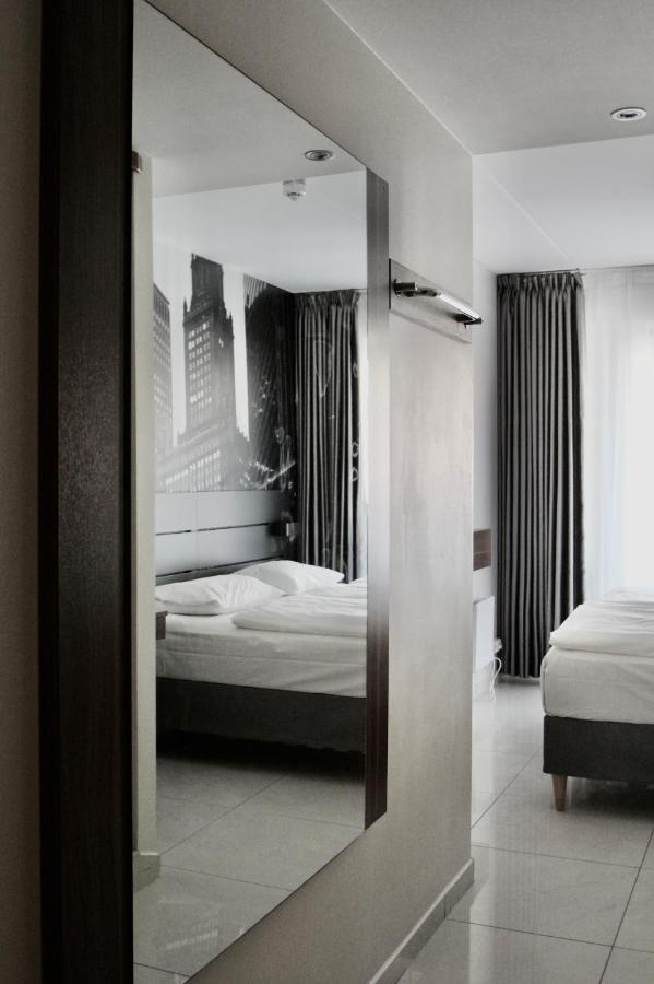 Super Stay Hotel, Осло Екстериор снимка