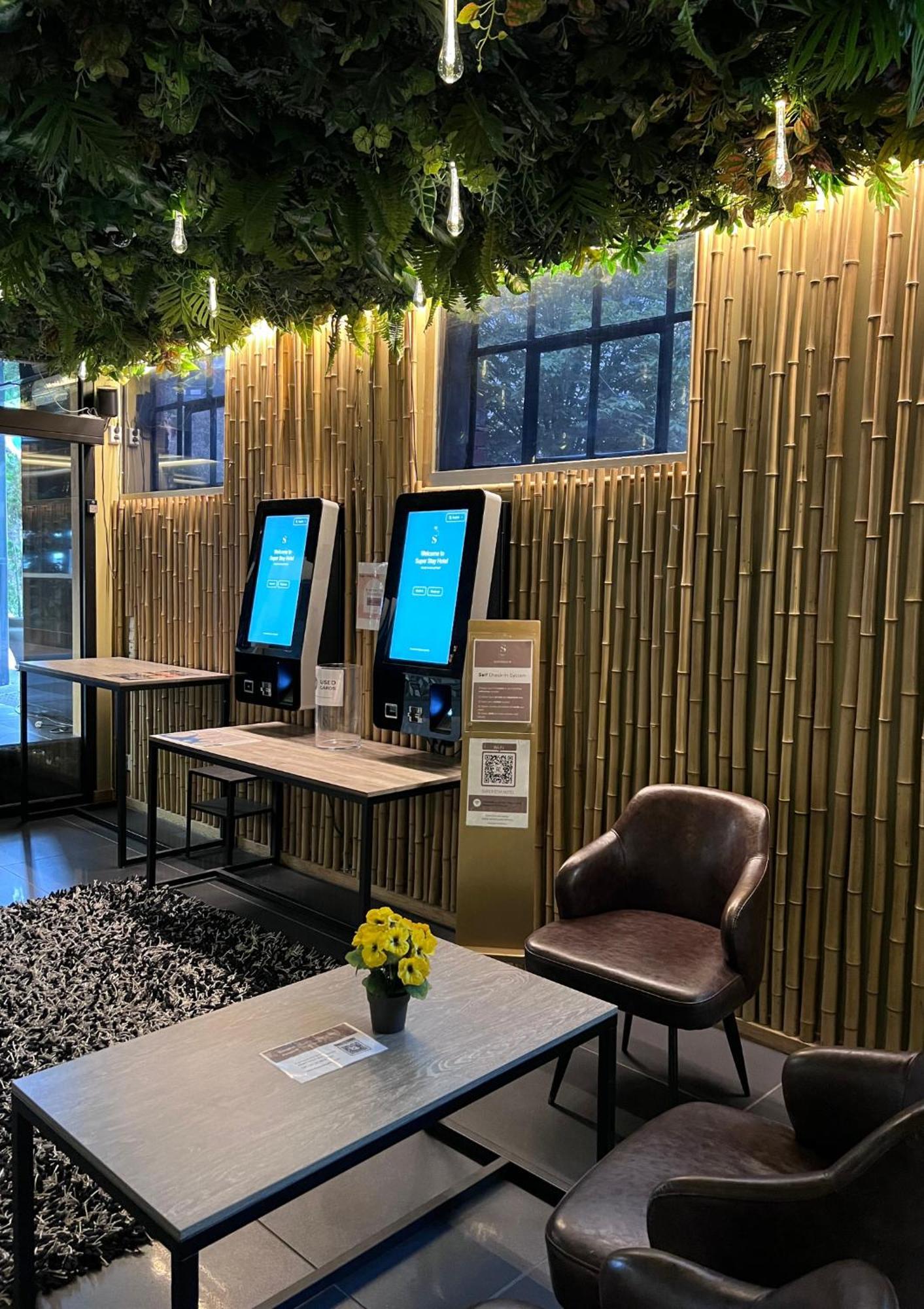 Super Stay Hotel, Осло Екстериор снимка